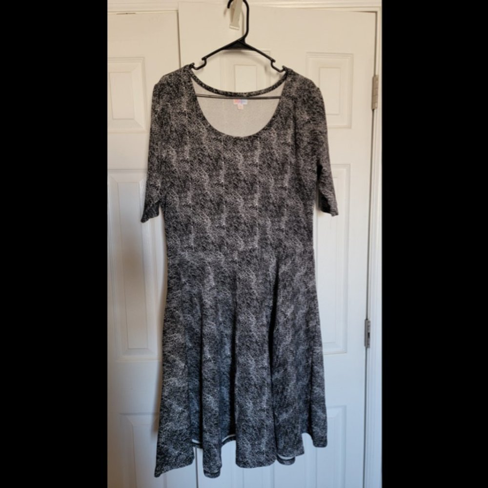 LulaRoe 3XL Nicole Dress - Black Marble Print